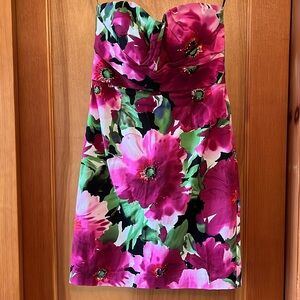 NEW LIST PRICE 💕 Gorgeous Strapless Dress